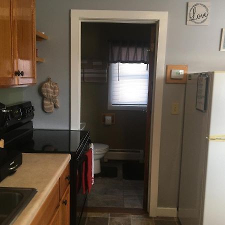 Home Away From Home, Recently Renovated North Troy Bagian luar foto